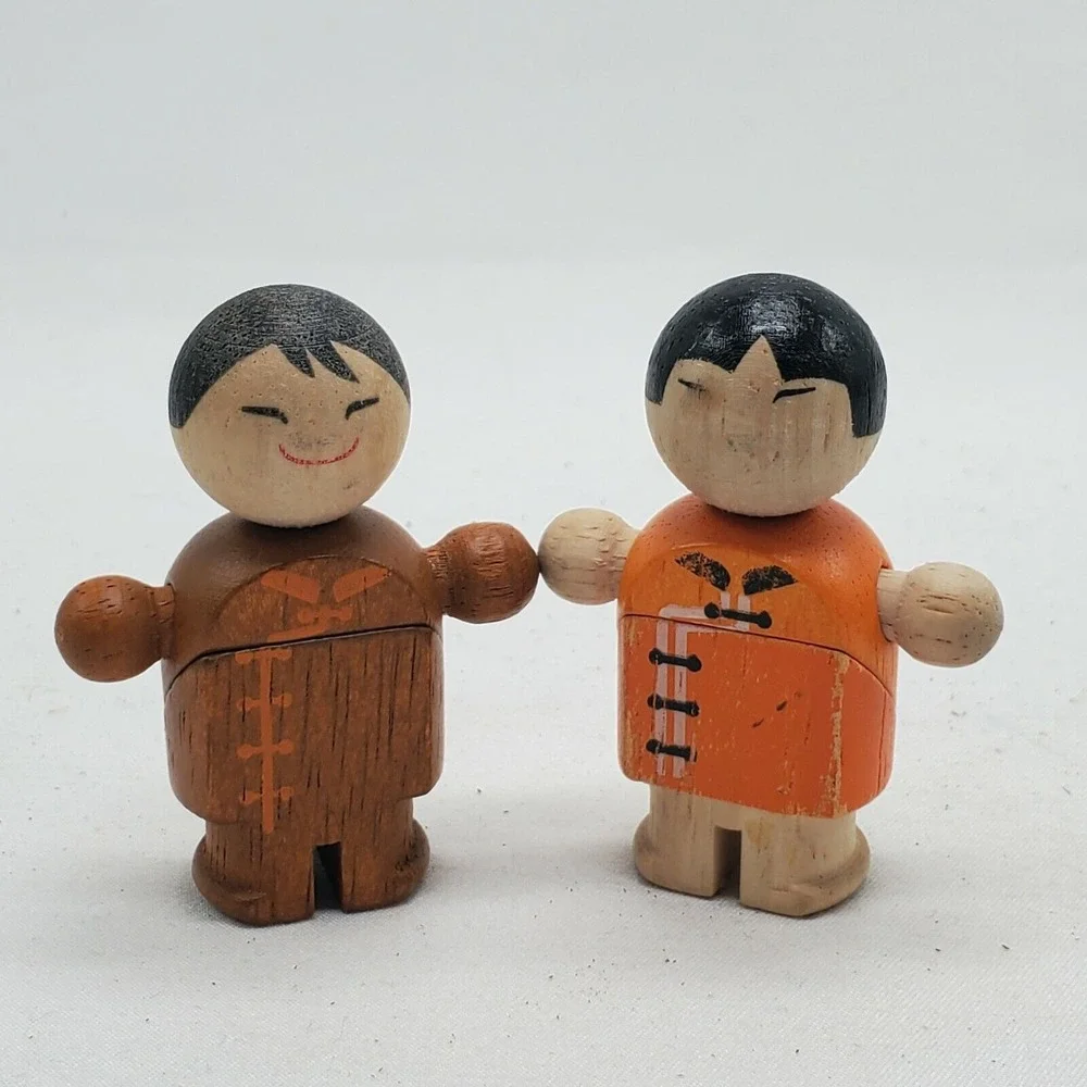 Pair Of 2 Vintage Wooden Asian Dolls Toys In Chinese Cheongsam Qipao‎ ....